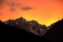 Vallouise - Coucher de soleil sur le massif de Bonvoisin