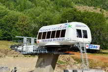 Pelvoux-Vallouise - Montage de la gare du Télésiège de Préron