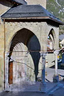 Vallouise - Église Saint-Étienne - Porche