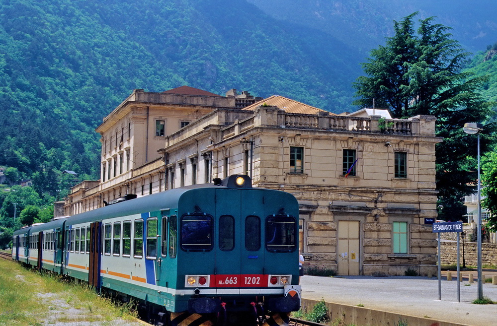 Train des merveilles en gare de Saint-Dalmas-de-Tende