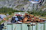 Nettoyage du Glacier Blanc - Benne des dtritus et des dbris de l'avion